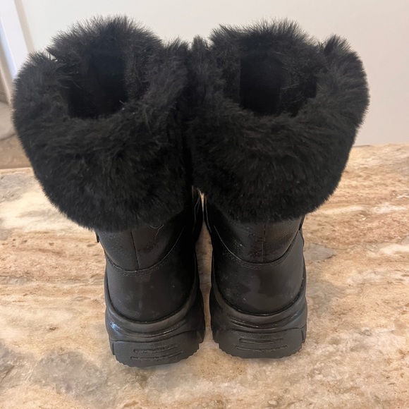 UGG Leather Boots - Picture 3 of 4